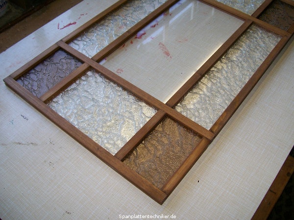 Neues und schmuckvolles Fenster für den Innenbereich.