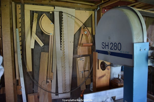 Schablonen für die richtige Holzform.